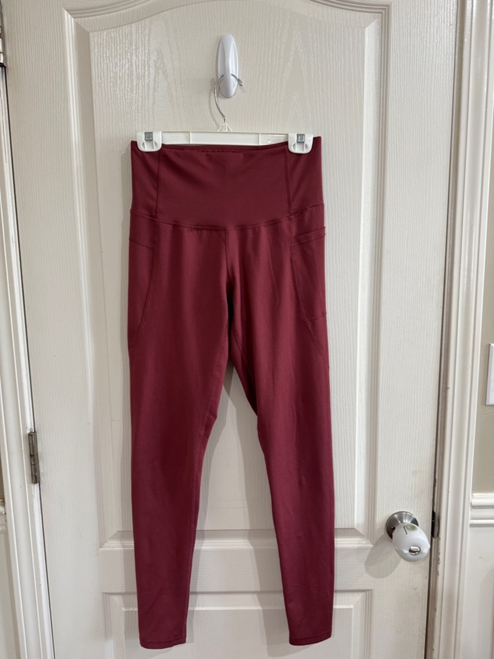 Champion Burgundy High-Rise Leggings with Side Pockets